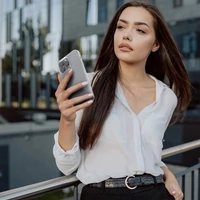 Kép 5/5 - Apple iPhone 16 Pro, Szilikon tok, 2 mm vastag, átlátszó