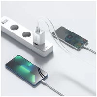 Kép 3/5 - Tech-Protect PD65W / QC3.0 Hálózati Töltő adapter 1*USB-A, 2*USB-C fehér 934517
