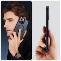 Kép 5/6 - Tech-Protect Magmat Magsafe átlátszó / fekete tok Apple iPhone 15 Pro Max készülékhez 949071